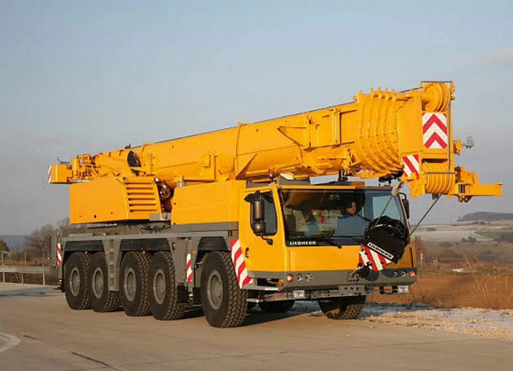 LIEBHERR LTM 1100 С ГУСЬКОМ